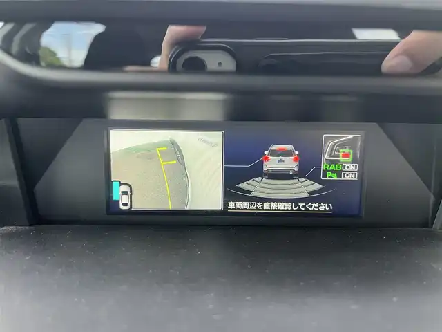 スバル フォレスター ハイブリッド アドバンス 高知県 2018(平30)年 3.4万km クリスタルホワイトP 社外ナビ/　Bluetooth/フルセグ/　CD/DVD/AM/FM/バックカメラ/サイドカメラ/ビルトインETC/4WD/ドライブレコーダー/シートヒーター/ステアリングヒーター/プッシュスタート/スマートキー/スペアキー/純正18インチアルミホイール/純正フロアマット/LEDヘッドライト/コーナーセンサー/本革巻きステアリング/シートメモリー/ルーフレール/MTモード付AT/パワーシート/衝突被害軽減システム/オートライト/盗難防止装置/保証書/取扱説明書/記録簿