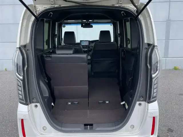 ホンダ Ｎ ＢＯＸ カスタム G L ターボ ホンダセンシング 千葉県 2019(令1)年 5.8万km プラチナホワイトパール ターボ/純正9インチメモリナビ/(CD/DVD/BT/フルセグTV)/バックカメラ/両側パワースライドドア/ハーフレザーシート/ホンダセンシング/スマートキー/プッシュスタート/ETC/電格ミラー/ウィンカーミラー/オートライト/フォグランプ/LEDヘッドライト/レーダークルーズコントロール/クリアランスソナー /革巻きステアリング/ステアリングスイッチ/純正15インチアルミホイール/ドアバイザー/フロアマット