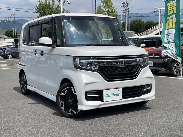 ホンダ Ｎ ＢＯＸ カスタム G L ターボ ホンダセンシング 千葉県 2019(令1)年 5.8万km プラチナホワイトパール ターボ/純正9インチメモリナビ/(CD/DVD/BT/フルセグTV)/バックカメラ/両側パワースライドドア/ハーフレザーシート/ホンダセンシング/スマートキー/プッシュスタート/ETC/電格ミラー/ウィンカーミラー/オートライト/フォグランプ/LEDヘッドライト/レーダークルーズコントロール/クリアランスソナー /革巻きステアリング/ステアリングスイッチ/純正15インチアルミホイール/ドアバイザー/フロアマット