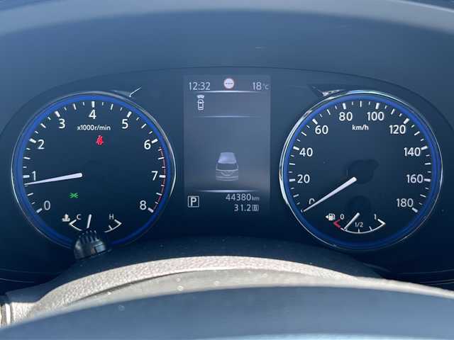 日産 エルグランド 250HWS S アーバンクロム 大阪府 2022(令4)年 4.5万km ピュアホワイトパール ワンオーナー/全方位カメラ/追従型クルーズコントロール/衝突軽減システム/レーンキープアシスト/BSM/両側パワースライドドア/電動リアゲート/オットマン/ナビ10インチ/フルセグＴＶ/純正ディーラーオプションナビ/純正ドライブレコーダー/純正フリップダウンモニター/純正ドライブレコーダー/純正フロアマット/純正エアロパーツ/純正アルミホイール/ＥＴＣ2.0/保証書