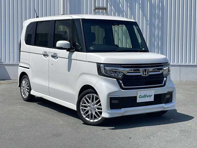ホンダ Ｎ ＢＯＸ カスタム L ターボ 三重県 2022(令4)年 3.7万km プラチナホワイトパール 社外ナビ　/フルセグTV　/ホンダセンシング　/レーダークルーズ　/レーンアシスト　/シートヒーター　/バックカメラ　/前席シートヒーター　/ステアリングスイッチ　/LEDヘッドライト　/ハーフレザーシート　/スマートキー/プッシュスタート/オートエアコン/両側電動スライドドア/コーナーセンサー/ハーフレザーシート/スマートキープッシュスタート/電動格納ミラー/ヘッドライトレベライザー/オートエアコン