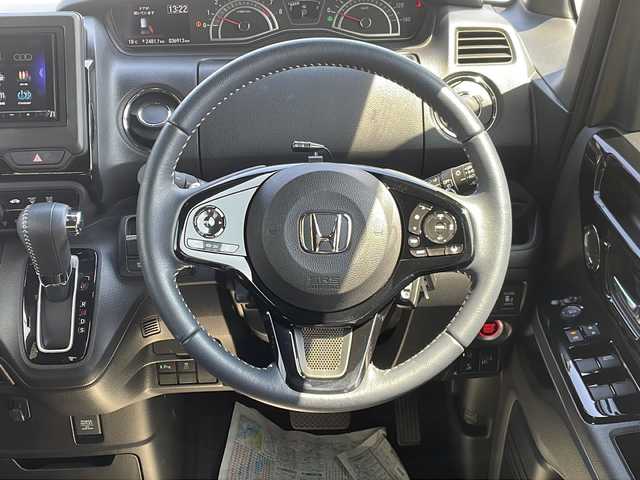ホンダ Ｎ ＢＯＸ カスタム L ターボ 三重県 2022(令4)年 3.7万km プラチナホワイトパール 社外ナビ　/フルセグTV　/ホンダセンシング　/レーダークルーズ　/レーンアシスト　/シートヒーター　/バックカメラ　/前席シートヒーター　/ステアリングスイッチ　/LEDヘッドライト　/ハーフレザーシート　/スマートキー/プッシュスタート/オートエアコン/両側電動スライドドア/コーナーセンサー/ハーフレザーシート/スマートキープッシュスタート/電動格納ミラー/ヘッドライトレベライザー/オートエアコン