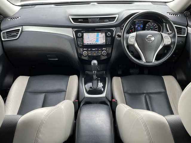 日産 エクストレイル ハイブリッド モード・プレミア 新潟県 2016(平28)年 11.5万km ブリリアントホワイトパール 4WD/純正SDナビ/CD/DVD/BT/フルセグテレビ/ミュージックサーバー/全方位カメラ/ETC/衝突被害軽減ブレーキ/レーンキープアシスト/クルーズコントロール/革シート/シートヒーター /パーキングアシスト/コーナーセンサー/パワーバックドア/ステアリングスイッチ/スマートキー/プッシュスタート/LEDヘッドライト/オートライト/フォグランプ