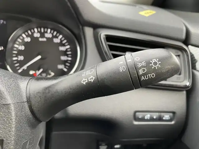 日産 エクストレイル 20Xi 石川県 2020(令2)年 5.3万km チタニウムカーキ 4WD/純正9型メモリーナビ/純正CD/DVD/フルセグTV/アラウンドビューモニター/LEDヘッドライト/衝突軽減ブレーキ/プロパイロット/ETC/デジタルミラー/インテリキー/プッシュスタート/電動ミラー/シートヒーター/革シート/クリアランスソナー/パワーバックドア/保証書