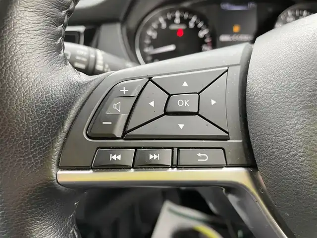 日産 エクストレイル 20Xi 石川県 2020(令2)年 5.3万km チタニウムカーキ 4WD/純正9型メモリーナビ/純正CD/DVD/フルセグTV/アラウンドビューモニター/LEDヘッドライト/衝突軽減ブレーキ/プロパイロット/ETC/デジタルミラー/インテリキー/プッシュスタート/電動ミラー/シートヒーター/革シート/クリアランスソナー/パワーバックドア/保証書