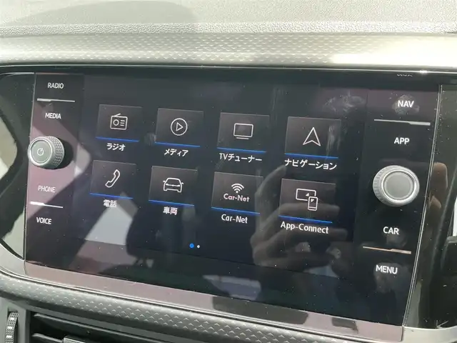 フォルクスワーゲン Ｔ－クロス TSI 1st 石川県 2020(令2)年 5.2万km フラッシュレッド 純正メモリーナビ/バックカメラ/フルセグTV/AppleCarPlay/Bluetooth/CD/DVD/USB/アダプティブクルーズコントロール/衝突軽減ブレーキ/ブラインドスポットモニター/サイドアシスト/クリアランスソナー/パーキングセンサー/電動格納ミラー/ワイヤレスチャージャー/ドライブレコーダー(前後)/ETC2.0/ドアバイザー/トノカバー