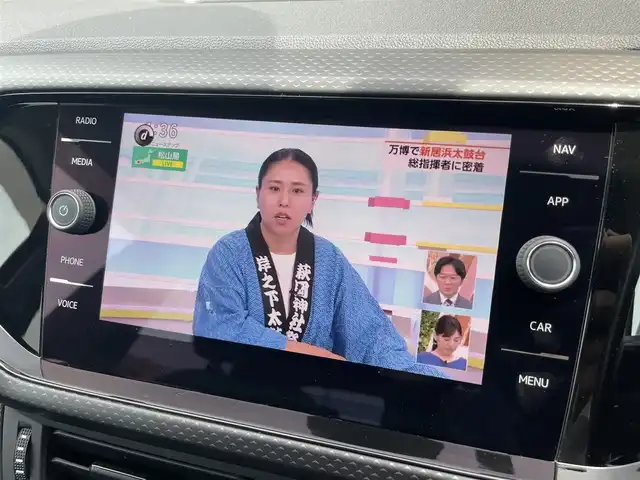フォルクスワーゲン Ｔ－クロス TSI 1st 石川県 2020(令2)年 5.2万km フラッシュレッド 純正メモリーナビ/バックカメラ/フルセグTV/AppleCarPlay/Bluetooth/CD/DVD/USB/アダプティブクルーズコントロール/衝突軽減ブレーキ/ブラインドスポットモニター/サイドアシスト/クリアランスソナー/パーキングセンサー/電動格納ミラー/ワイヤレスチャージャー/ドライブレコーダー(前後)/ETC2.0/ドアバイザー/トノカバー