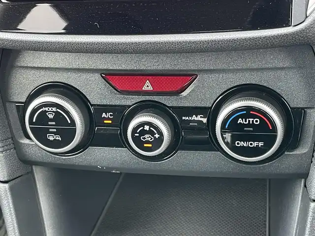 スバル インプレッサ スポーツ 1．6i－S アイサイト 道央・札幌 2021(令3)年 3.8万km クリスタルブラックシリカ ４WD/社外メモリーナビ/CD/DVD/BT/フルセグ/アイサイト/衝突被害軽減ブレーキ/横滑り防止装置/レーダークルーズコントロール/レーンキープアシスト/リヤパーキングセンサー/ブラインドスポットモニター/バック/サイドカメラ/ETC/ドライブレコーダー/アイドリングストップ/SRH/前席パワーシート/D席メモリーシート/革巻きステアリング/ステアリングリモコン/パドルシフト/電動パーキング/オートブレーキホールド/プッシュスタート/スマートキー/LEDヘッドライト/オートライト/フォグランプ/電動格納ミラー/ヒーテッドドアミラー/ウィンカーミラー/純正フロアマット/レンタカー登録