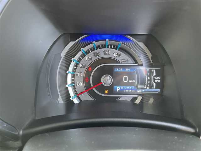 スズキ ハスラー Jスタイル 熊本県 2022(令4)年 3.9万km オフブルーメタリック/ガンメタリック2トーンルーフ 社外ＳＤナビ/・AM/FM/CD/DVD/BT/SD/・フルセグTV/スズキセーフティサポート/・デュアルカメラブレーキサポート/・誤発進抑制機能/・車線逸脱警報/・ふらつき警報機能/・標識認識機能/・ハイビームアシスト/・先行車発進お知らせ/ハーフレザーシート/・前席シートヒーター/ETC/LEDヘッドライト/革巻きステアリング/・ステアリングスイッチ/アイドリングストップ/電動格納ミラー/・ウインカーミラー/プッシュスタート