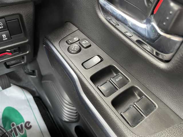 スズキ ハスラー Jスタイル 熊本県 2022(令4)年 3.9万km オフブルーメタリック/ガンメタリック2トーンルーフ 社外ＳＤナビ/・AM/FM/CD/DVD/BT/SD/・フルセグTV/スズキセーフティサポート/・デュアルカメラブレーキサポート/・誤発進抑制機能/・車線逸脱警報/・ふらつき警報機能/・標識認識機能/・ハイビームアシスト/・先行車発進お知らせ/ハーフレザーシート/・前席シートヒーター/ETC/LEDヘッドライト/革巻きステアリング/・ステアリングスイッチ/アイドリングストップ/電動格納ミラー/・ウインカーミラー/プッシュスタート