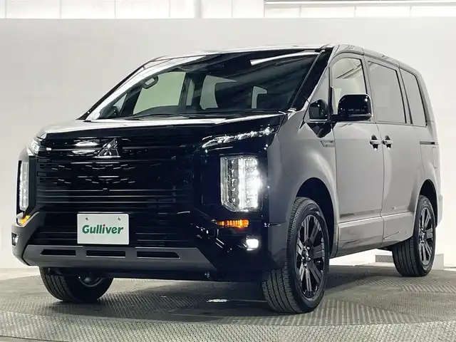 三菱 デリカＤ：５ シャモニー 大阪府 2025(令7)年 0.1万km未満 黒 登録済未使用車 ALPINEナビ(フルセグ/DVD再生/Bluetooth) 360カメラ 後席モニター シートヒーター ステアリングヒーター 電動リアゲート 衝突軽減 レーダーC BSM ４WD