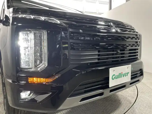 三菱 デリカＤ：５ シャモニー 大阪府 2025(令7)年 0.1万km未満 黒 登録済未使用車 ALPINEナビ(フルセグ/DVD再生/Bluetooth) 360カメラ 後席モニター シートヒーター ステアリングヒーター 電動リアゲート 衝突軽減 レーダーC BSM ４WD