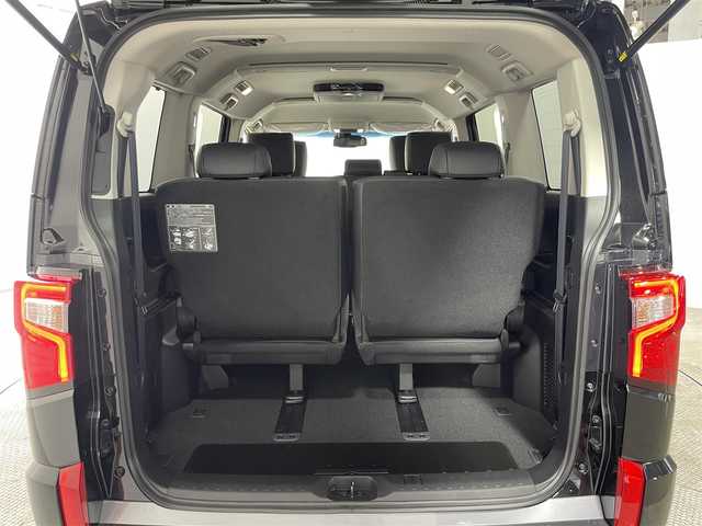 三菱 デリカＤ：５ シャモニー 大阪府 2025(令7)年 0.1千km 黒 登録済未使用車 ALPINEナビ(フルセグ/DVD再生/Bluetooth) 360カメラ 後席モニター シートヒーター ステアリングヒーター 電動リアゲート 衝突軽減 レーダーC BSM ４WD