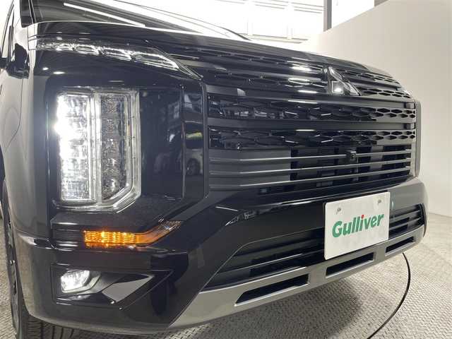 三菱 デリカＤ：５ シャモニー 大阪府 2025(令7)年 0.1千km 黒 登録済未使用車 ALPINEナビ(フルセグ/DVD再生/Bluetooth) 360カメラ 後席モニター シートヒーター ステアリングヒーター 電動リアゲート 衝突軽減 レーダーC BSM ４WD