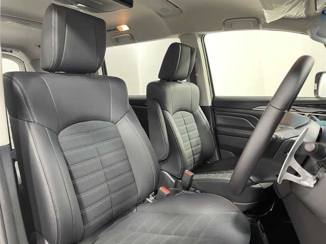 三菱 デリカＤ：５ シャモニー 大阪府 2025(令7)年 0.1千km 黒 登録済未使用車 ALPINEナビ(フルセグ/DVD再生/Bluetooth) 360カメラ 後席モニター シートヒーター ステアリングヒーター 電動リアゲート 衝突軽減 レーダーC BSM ４WD