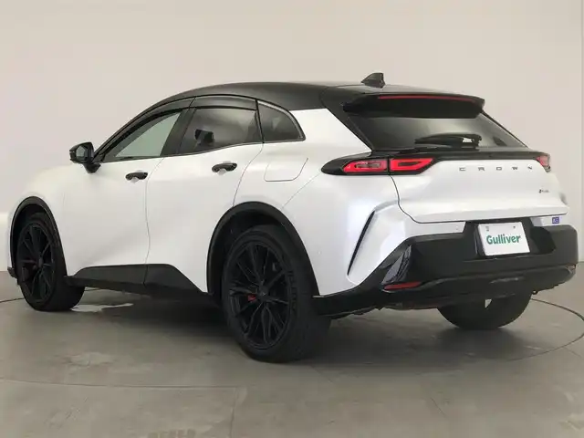 トヨタ クラウン スポーツ RS 愛知県 2024(令6)年 0.5万km パールⅡ １２．３インチＤオーディオ　/全方位　/黒革　/ＨＵＤ　/パドルシフト　/置くだけ充電　/パワーシート（ヒート、エアー付）　/ＡＣ１００Ｖコンセント　/ＥＴＣ２．０　/タイプＣ　/BSM　/前後ドラレコ　/電子パーキング　/パワーバックドア