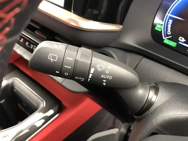 トヨタ クラウン スポーツ RS 愛知県 2024(令6)年 0.5万km パールⅡ １２．３インチＤオーディオ　/全方位　/黒革　/ＨＵＤ　/パドルシフト　/置くだけ充電　/パワーシート（ヒート、エアー付）　/ＡＣ１００Ｖコンセント　/ＥＴＣ２．０　/タイプＣ　/BSM　/前後ドラレコ　/電子パーキング　/パワーバックドア