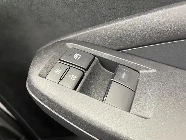 トヨタ ＧＲヤリス RZ ハイパフォーマンス 愛知県 2025(令7)年 0.5万km プラチナホワイトパールマイカ カーボンルーフ　/ナビパッケージ/JBLサウンド/ワンオーナー　/8インチディスプレイオーディオ　/バックカメラ　/ＥＴＣ２．０　/パドルシフト　/追従クルコン　/前後ドラレコ　/タイプＣ　/ＢＳＭ　/シートヒーター　/ステアヒーター　/ハーフレザー　