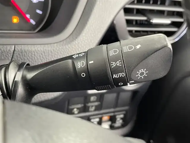 トヨタ ノア Si ダブルバイビーⅡ 大分県 2020(令2)年 6.5万km ブラック モデリスタエアロ/純正９インチナビ(CD/DVD/フルセグ/Bluetooth)/後席モニター/ＥＴＣ/両側電動ドア/ハーフレザーシート/バックカメラ/LEDライト/オートライト/オートハイビーム/クリアランスソナー/クルーズコントロール/レーンキープアシスト/横滑り防止装置/衝突軽減システム/プッシュスタート/ビルトインETC/スマートキー×2