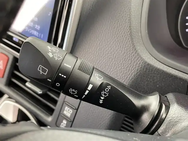 トヨタ ノア Si ダブルバイビーⅡ 大分県 2020(令2)年 6.5万km ブラック モデリスタエアロ/純正９インチナビ(CD/DVD/フルセグ/Bluetooth)/後席モニター/ＥＴＣ/両側電動ドア/ハーフレザーシート/バックカメラ/LEDライト/オートライト/オートハイビーム/クリアランスソナー/クルーズコントロール/レーンキープアシスト/横滑り防止装置/衝突軽減システム/プッシュスタート/ビルトインETC/スマートキー×2