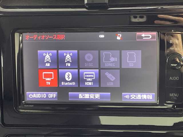 トヨタ プリウス S ツーリングセレクション 神奈川県 2016(平28)年 5.7万km エモーショナルレッド 純正7型SDナビゲーション/フルセグ　Bluetooth　AM　FM　HDMI　CD　DVD　SDREC　USB/バックカメラ/セーフティセンス/ITSコネクト/プリクラッシュセーフティシステム/レーンディパーチャーアラート/レーダークルーズコントロール/ふらつき警報/前席シートヒーター/ブラック合皮シート/合皮巻ステアリング/ビルトインETC/ドライブモード/LEDヘッドライト/オートライト/オートマチックハイビーム/スマートキー/プッシュスタート/純正17インチアルミホイル