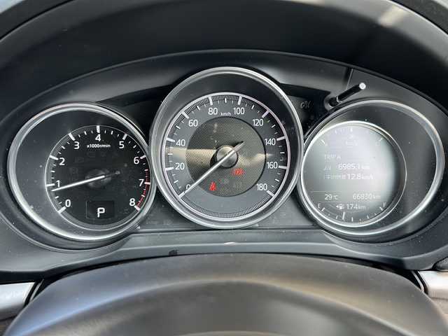 マツダ ＣＸ－５ 20S プロアクティブ 静岡県 2017(平29)年 6.7万km ジェットブラックマイカ 純正ナビ/・FM/・AM/・aha/・Stitcher/・Bluetooth/・USB/・CD/・AUX/・DVD/・フルセグTV/主要装備/・バックカメラ/・ミラー一体型レーダー探知機/・ヘッドアップディスプレイ/・アルパインフリップダウン/・ＥＴＣ/・ＭＴモード付ＡＴ/・ｉ－ｓｔｏｐ/・追従クルコン/・ブラインドスポットモニター/・レーンキープアシスト/・スマートブレーキサポート/・クリアランスソナー/・サイドカーテンエアバッグ/・電動パーキング