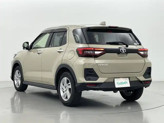 トヨタ ライズ G 熊本県 2020(令2)年 3万km ナチュラルベージュマイカM 4WD/ワンオーナー/スマートアシスト/・衝突回避支援ブレーキ/・車線逸脱抑制制御機能/・先行車発進お知らせ機能/・標識認識機能/・コーナーセンサー/・パノラミックビューモニター/純正7インチナビ【NSCN-W68】/（CD/ワンセグTV/BT）/シートヒーター（D・N席）/ビルトインETC/アイドリングストップ/ドライブレコーダー（F・R）/横滑り防止/ステアリングスイッチ/オートライト/スマートキー/プッシュスタート/純正フロアマット/純正16インチAW/電動格納ミラー/ドアバイザー