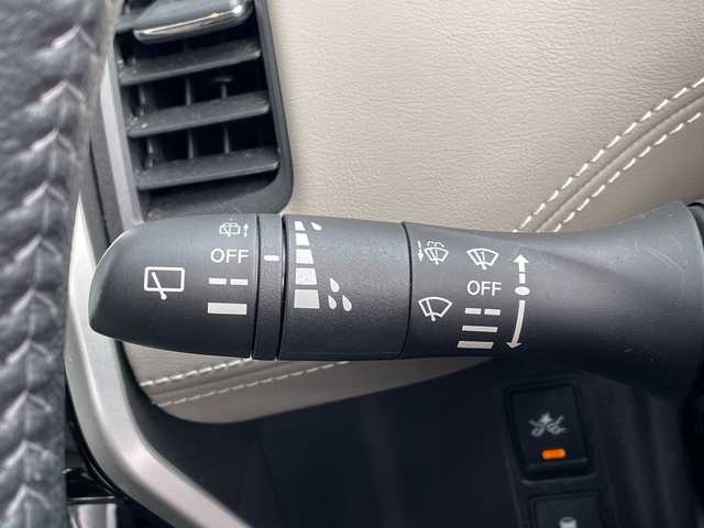 日産 セレナ ハイウェイスター G 愛知県 2016(平28)年 7.7万km ダイヤモンドブラック プロパイロット/純正8型ナビ/フリップダウンモニター/全方位カメラ/両側パワースライドドア/寒冷地仕様/衝突軽減システム/バックカメラ/ハンズフリースライドドア/コーナーセンサー/純正アルミホイール/LEDヘッドライト/インテリジェントミラー/リアオートエアコン/レーンキープアシスト/ETC/ステアリングスイッチ/スマートキー/プッシュスタート