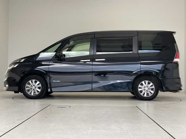 日産 セレナ ハイウェイスター G 愛知県 2016(平28)年 7.7万km ダイヤモンドブラック プロパイロット/純正8型ナビ/フリップダウンモニター/全方位カメラ/両側パワースライドドア/寒冷地仕様/衝突軽減システム/バックカメラ/ハンズフリースライドドア/コーナーセンサー/純正アルミホイール/LEDヘッドライト/インテリジェントミラー/リアオートエアコン/レーンキープアシスト/ETC/ステアリングスイッチ/スマートキー/プッシュスタート