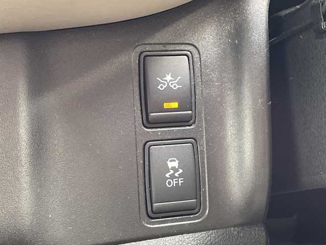 日産 セレナ ハイウェイスター G 愛知県 2016(平28)年 7.7万km ダイヤモンドブラック プロパイロット/純正8型ナビ/フリップダウンモニター/全方位カメラ/両側パワースライドドア/寒冷地仕様/衝突軽減システム/バックカメラ/ハンズフリースライドドア/コーナーセンサー/純正アルミホイール/LEDヘッドライト/インテリジェントミラー/リアオートエアコン/レーンキープアシスト/ETC/ステアリングスイッチ/スマートキー/プッシュスタート