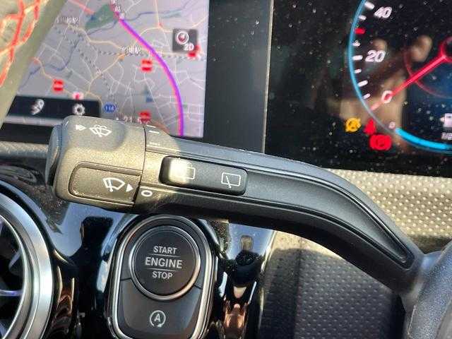 メルセデス・ベンツ ＣＬＡ２００ｄ Sブレーク AMGライン 埼玉県 2021(令3)年 1.9万km マウンテングレー 黒ハーフレザーシート /レーダーセーフティパッケージ /アドバンスドパッケージ /純正ナビ /360度カメラ /フルセグTV /アンビエントライト /ヘッドアップディスプレイ /パワーシート/シートヒーター /パワーバックドア /ドライブレコーダー /ETC