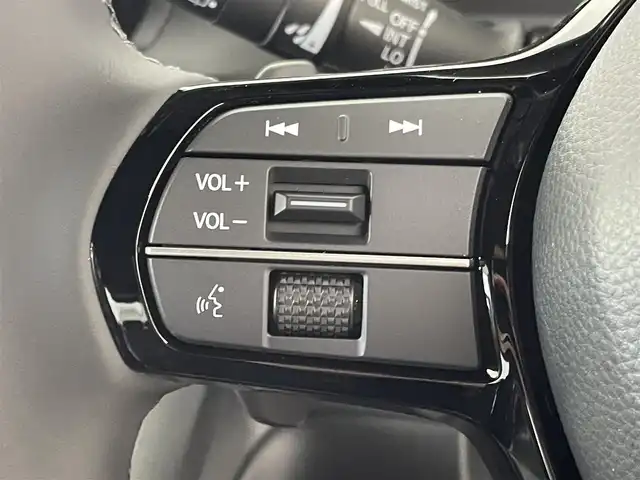 ホンダ ステップワゴン スパーダ eHEV 群馬県 2025(令7)年 0.1千km プラチナホワイトパール 登録済み未使用車　純正11.4インチナビ　バックカメラ　衝突軽減　両側パワースライドドア　BSM　アダプティブクルーズコントロール　レーンアシスト　パワーリアゲート　オットマン　シートヒーター　禁煙車