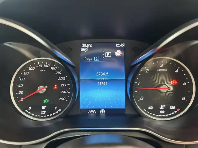 メルセデス・ベンツ ＧＬＣ２２０ d 4マチック クーペ AMGライン 大阪府 2022(令4)年 1.4万km ダイヤモンドホワイト レーダーセーフティP/サンルーフ/ハーフレザー/メモリ付きパワーシート/シートヒーター/ACC/純正ナビ/TV/360度カメラ/applecarplay/純正19インチAW/LEDヘッドライト/アンビエントライト/電動リアゲート/ブラインドスポット/クリアランスソナー/パドルシフト/ETC/ドラレコ