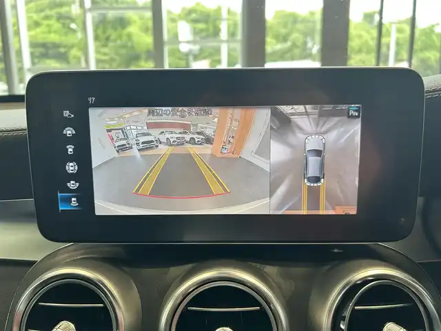 メルセデス・ベンツ ＧＬＣ２２０ d 4マチック クーペ AMGライン 大阪府 2022(令4)年 1.4万km ダイヤモンドホワイト レーダーセーフティP/サンルーフ/ハーフレザー/メモリ付きパワーシート/シートヒーター/ACC/純正ナビ/TV/360度カメラ/applecarplay/純正19インチAW/LEDヘッドライト/アンビエントライト/電動リアゲート/ブラインドスポット/クリアランスソナー/パドルシフト/ETC/ドラレコ