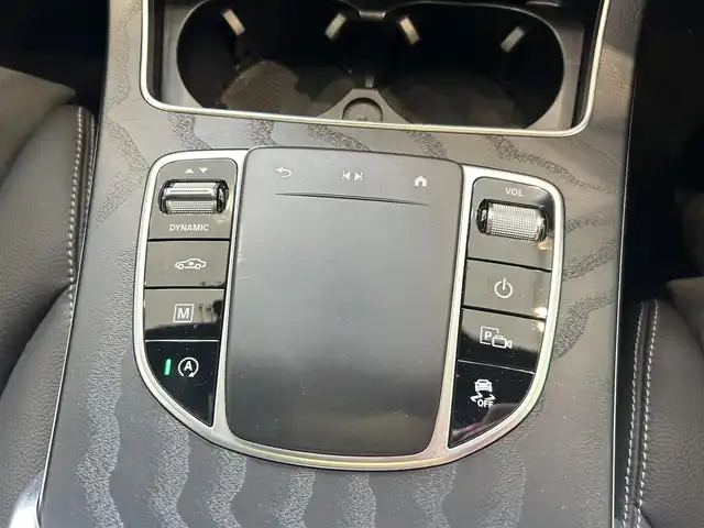メルセデス・ベンツ ＧＬＣ２２０ d 4マチック クーペ AMGライン 大阪府 2022(令4)年 1.4万km ダイヤモンドホワイト レーダーセーフティP/サンルーフ/ハーフレザー/メモリ付きパワーシート/シートヒーター/ACC/純正ナビ/TV/360度カメラ/applecarplay/純正19インチAW/LEDヘッドライト/アンビエントライト/電動リアゲート/ブラインドスポット/クリアランスソナー/パドルシフト/ETC/ドラレコ