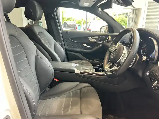 メルセデス・ベンツ ＧＬＣ２２０ d 4マチック クーペ AMGライン 大阪府 2022(令4)年 1.4万km ダイヤモンドホワイト レーダーセーフティP/サンルーフ/ハーフレザー/メモリ付きパワーシート/シートヒーター/ACC/純正ナビ/TV/360度カメラ/applecarplay/純正19インチAW/LEDヘッドライト/アンビエントライト/電動リアゲート/ブラインドスポット/クリアランスソナー/パドルシフト/ETC/ドラレコ
