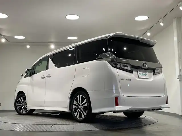 トヨタ ヴェルファイア Z Gエディション 愛知県 2020(令2)年 5.4万km ホワイトパールクリスタルシャイン 純正10インチナビ/（Bluetooth/AM/FM/フルセグTV）/サンルーフ/フリップダウンモニター/衝突軽減ブレーキ/両側電動スライドドア/レーダークルーズコントロール/シートヒーター/エアシート/LEDヘッドライト/ETC/バックカメラ/ステアリングヒーター/パワーシート/電動リアゲート/コーナーセンサー/スマートキー/純正18インチAW
