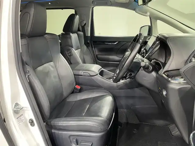 トヨタ ヴェルファイア Z Gエディション 愛知県 2020(令2)年 5.4万km ホワイトパールクリスタルシャイン 純正10インチナビ/（Bluetooth/AM/FM/フルセグTV）/サンルーフ/フリップダウンモニター/衝突軽減ブレーキ/両側電動スライドドア/レーダークルーズコントロール/シートヒーター/エアシート/LEDヘッドライト/ETC/バックカメラ/ステアリングヒーター/パワーシート/電動リアゲート/コーナーセンサー/スマートキー/純正18インチAW