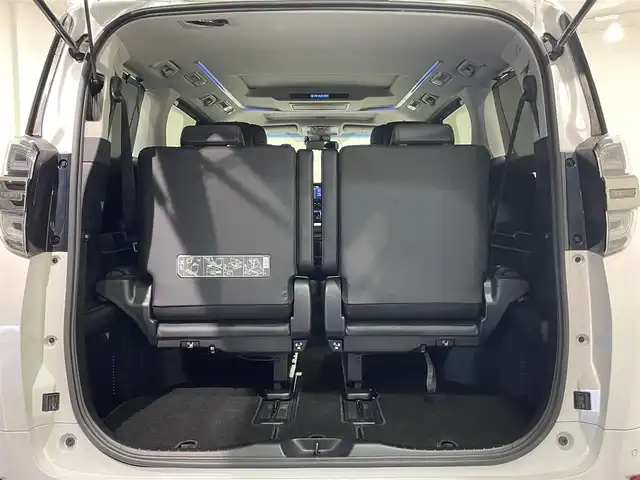 トヨタ ヴェルファイア Z Gエディション 愛知県 2020(令2)年 5.4万km ホワイトパールクリスタルシャイン 純正10インチナビ/（Bluetooth/AM/FM/フルセグTV）/サンルーフ/フリップダウンモニター/衝突軽減ブレーキ/両側電動スライドドア/レーダークルーズコントロール/シートヒーター/エアシート/LEDヘッドライト/ETC/バックカメラ/ステアリングヒーター/パワーシート/電動リアゲート/コーナーセンサー/スマートキー/純正18インチAW