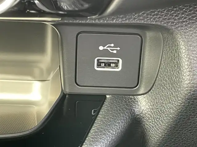 ホンダ ヴェゼル ハイブリッド e:HEV Z 千葉県 2025(令7)年 0.1千km クリスタルブラックパール 登録済未使用車/・登録時走行距離5km/ホンダセンシング/・衝突軽減ブレーキ/レーンキープアシスト/・レーダークルーズコントロール/オートハイビーム/・クリアランスソナー/ブラインドスポットモニター/純正9インチコネクトナビ/・フルセグ/BT/USB/カープレイ/バックカメラ/ステアリングスイッチ/パドルシフト/ETC2.0/ハーフレザーシート/シートヒーター(D/N席)/パワーシート()/ワイヤレス充電/パワーバックドア/電動パーキングブレーキ/ブレーキホールド/LEDヘッドライト/オートライト/フォグライト/スマートキー/プッシュスタート/純正18インチAW