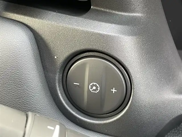 ホンダ ヴェゼル ハイブリッド e:HEV Z 千葉県 2025(令7)年 0.1千km クリスタルブラックパール 登録済未使用車/・登録時走行距離5km/ホンダセンシング/・衝突軽減ブレーキ/レーンキープアシスト/・レーダークルーズコントロール/オートハイビーム/・クリアランスソナー/ブラインドスポットモニター/純正9インチコネクトナビ/・フルセグ/BT/USB/カープレイ/バックカメラ/ステアリングスイッチ/パドルシフト/ETC2.0/ハーフレザーシート/シートヒーター(D/N席)/パワーシート()/ワイヤレス充電/パワーバックドア/電動パーキングブレーキ/ブレーキホールド/LEDヘッドライト/オートライト/フォグライト/スマートキー/プッシュスタート/純正18インチAW