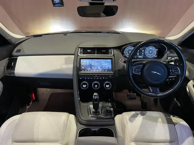 ジャガー Ｅペース S 180PS 愛知県 2018(平30)年 6.1万km 黒Ｍ 黒革シート/ナビ/TV/カープレイ/360度カメラ/Bluetooth/ACC/レーンキープアシスト/ブラインドスポット/パワーバックドア/パワーシート/シートヒーター/LEDヘッドライト/ETC