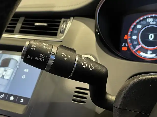 ジャガー Ｅペース S 180PS 愛知県 2018(平30)年 6.1万km 黒Ｍ 黒革シート/ナビ/TV/カープレイ/360度カメラ/Bluetooth/ACC/レーンキープアシスト/ブラインドスポット/パワーバックドア/パワーシート/シートヒーター/LEDヘッドライト/ETC