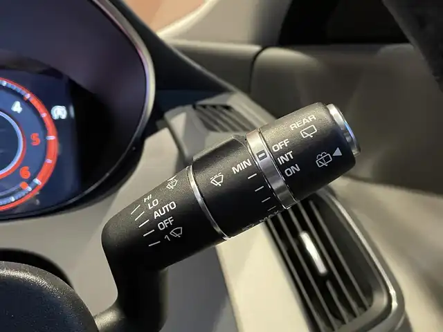 ジャガー Ｅペース S 180PS 愛知県 2018(平30)年 6.1万km 黒Ｍ 黒革シート/ナビ/TV/カープレイ/360度カメラ/Bluetooth/ACC/レーンキープアシスト/ブラインドスポット/パワーバックドア/パワーシート/シートヒーター/LEDヘッドライト/ETC