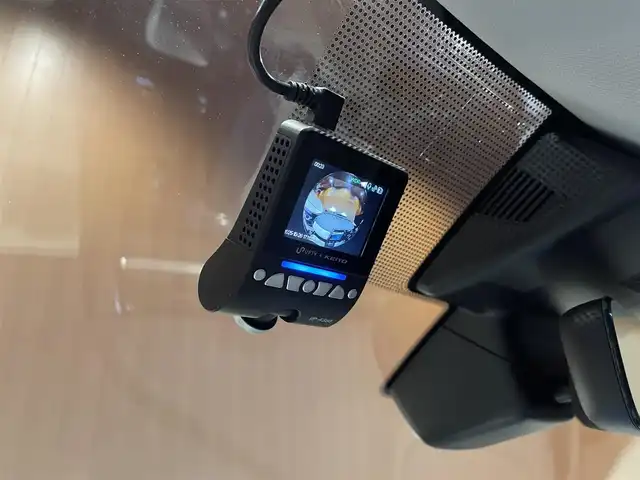 ジャガー Ｅペース S 180PS 愛知県 2018(平30)年 6.1万km 黒Ｍ 黒革シート/ナビ/TV/カープレイ/360度カメラ/Bluetooth/ACC/レーンキープアシスト/ブラインドスポット/パワーバックドア/パワーシート/シートヒーター/LEDヘッドライト/ETC