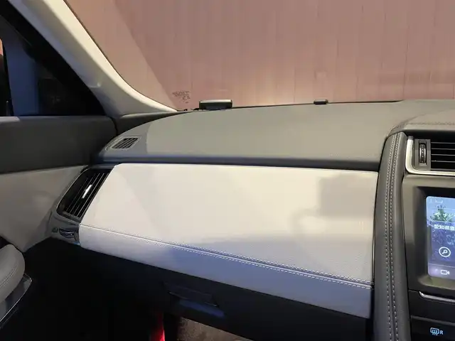 ジャガー Ｅペース S 180PS 愛知県 2018(平30)年 6.1万km 黒Ｍ 黒革シート/ナビ/TV/カープレイ/360度カメラ/Bluetooth/ACC/レーンキープアシスト/ブラインドスポット/パワーバックドア/パワーシート/シートヒーター/LEDヘッドライト/ETC