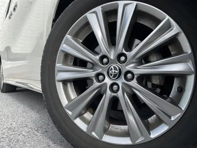 トヨタ アルファード S タイプゴールド 滋賀県 2021(令3)年 4.8万km ラグジュアリーホワイトパールクリスタルシャインガラスフレーク モデリスタエアロ/フリップダウンモニター/両側パワースライドドア/純正9インチナビ/（AM/FM/CD/DVD/フルセグ/Bluetooth/USB）/バックカメラ/ドライブレコーダー/ビルトインETC/デジタルインナーミラー/トヨタセーフティセンス/・踏み間違い防止アシスト/・ブレーキアシスト/・プリクラッシュブレーキアシスト/・ヒルスタート（坂道発進）アシスト/・前方衝突防止支援システム/・VDC（ビークルダイナミクスコントロール）/・レーンキープアシスト/・車間自動制御システム/・ASCD（オートスピードコントロール装置）/・ABS（アンチロックブレーキシステム）/・標識検知機能/・盗難防止アラーム	/電動格納ミラー/電子パーキング/ブレーキホールド/ステアリングスイッチ/オートライト/オートハイビーム/LEDヘッドライト/フロントフォグ/フルオートエアコン/USB端子/プッシュスタート/スマートキー