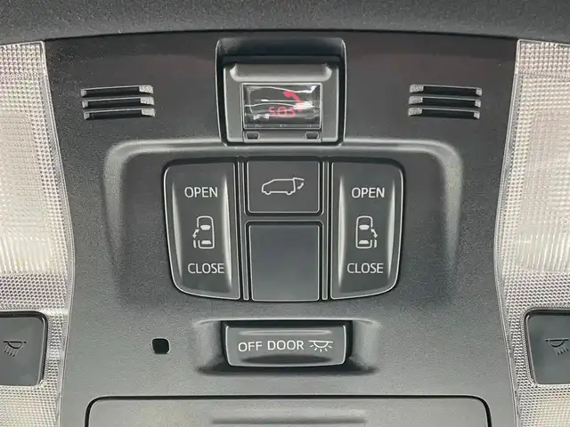 トヨタ アルファード S タイプゴールド 滋賀県 2021(令3)年 4.8万km ラグジュアリーホワイトパールクリスタルシャインガラスフレーク モデリスタエアロ/フリップダウンモニター/両側パワースライドドア/純正9インチナビ/（AM/FM/CD/DVD/フルセグ/Bluetooth/USB）/バックカメラ/ドライブレコーダー/ビルトインETC/デジタルインナーミラー/トヨタセーフティセンス/・踏み間違い防止アシスト/・ブレーキアシスト/・プリクラッシュブレーキアシスト/・ヒルスタート（坂道発進）アシスト/・前方衝突防止支援システム/・VDC（ビークルダイナミクスコントロール）/・レーンキープアシスト/・車間自動制御システム/・ASCD（オートスピードコントロール装置）/・ABS（アンチロックブレーキシステム）/・標識検知機能/・盗難防止アラーム	/電動格納ミラー/電子パーキング/ブレーキホールド/ステアリングスイッチ/オートライト/オートハイビーム/LEDヘッドライト/フロントフォグ/フルオートエアコン/USB端子/プッシュスタート/スマートキー