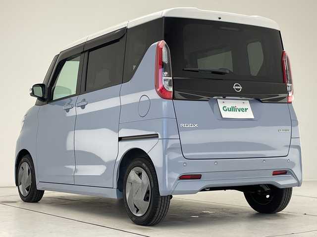 日産 ルークス X 愛知県 2025(令7)年 0.3万km ライトブルーⅡ プロパイロット/純正9型ディスプレイオーディオナビ/全方位カメラ/両側パワースライドドア/バックカメラ/コーナーセンサー/LEDヘッドライト/オートマチックハイビーム/ドライブレコーダー/ETC/衝突軽減システム/Bluetooth/ステアリングスイッチ/スマートキー/プッシュスタート