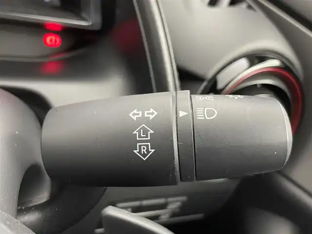 マツダ ＣＸ－３ XD ツーリング 道央・札幌 2015(平27)年 2.2万km セラミックM ・ワンオーナー/・４WD/・マツダコネクトSDナビ/　CD/DVD/SD/USB/AUX/BT/フルセグTV/・ステアリングスイッチ/・バックカメラ/・スマートインETCシステム/・SCS/SCBS/・LKA/・BSM/・車間認知支援システム/・レーダークルーズコントロール/・アイドリングストップ/・ヘッドアップティスプレイ/・横滑り防止装置/・ABS/・MTモード付AT/・パドルシフト/・オートマチックハイビーム/・オートライト/・LEDヘッドライト/・ドアミラーウィンカー/・純正１８インチAW/・プッシュスタート/・スマートキー/・スペアキー/・フロアマット/・トノカバー